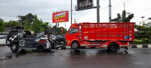 Derek Jogja|Derek Towing 24 jam|Towing Yogyakarta