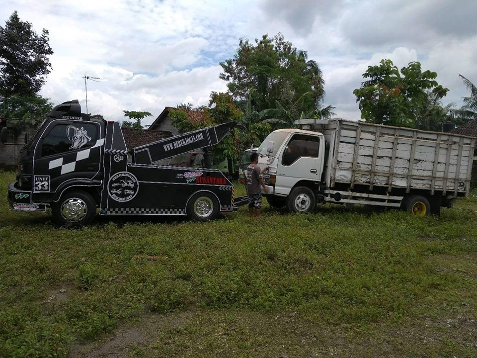 JASA DEREK TRUK TRONTON FUSO BUS DI WATES KULONPROGO YOGYAKARTA 085101189443