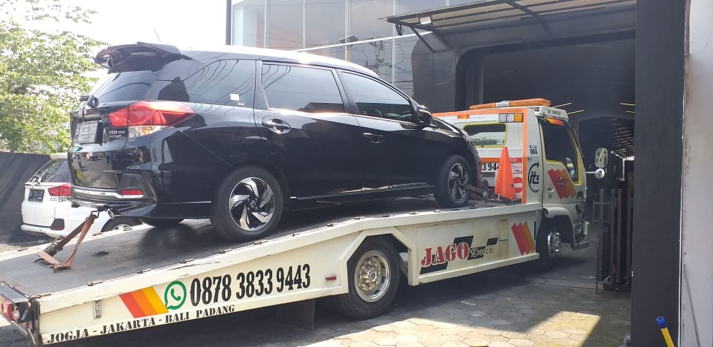 JASA DEREK TOWING MOBIL DI KOTA BANTUL YOGYAKARTA 085101189443