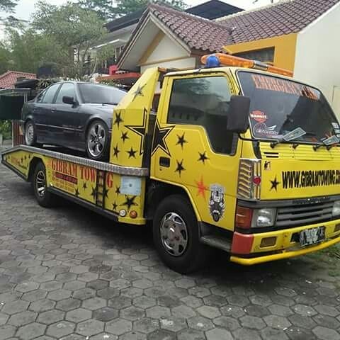 JASA KIRIM MOBIL KULONPROGO 085101189443