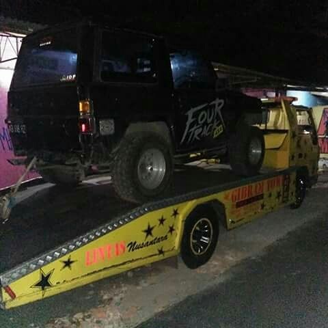 Jasa Towing Mobil Wonosari Gunungkidul 085101189443